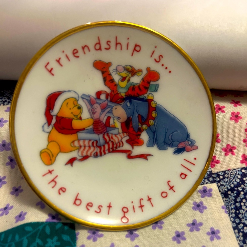 Winnie the Pooh mini plate Friendship is the best gift of all child's sauce
